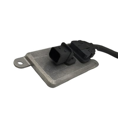 سنسور NOx اکسید نیتروژن کامیون مرسدس بنز A0081539928/004 5WK96652B